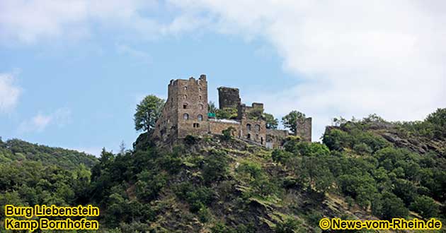 Liebenstein Castle dates back to the 13th century and houses a hotel with a restaurant. Together with Sterrenberg Castle, 200 meters away, it forms the setting for the legend of the "enemy brothers".