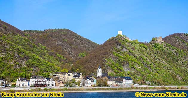 The pilgrimage site of Kamp Bornhofen with the pilgrimage church and the castles of Sterrenberg and Liebenstein, which are considered the scene of the legend "The Enemy Brothers".