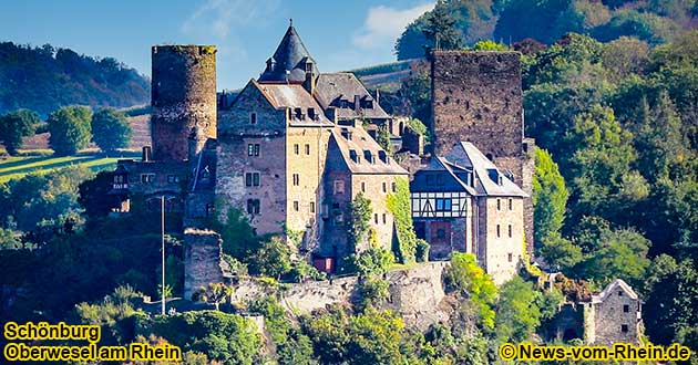 The Schnburg above Oberwesel am Rhein.